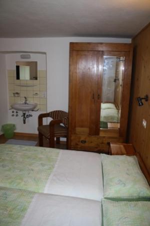 Hotel Ristorante Alpino Sonogno Esterno foto
